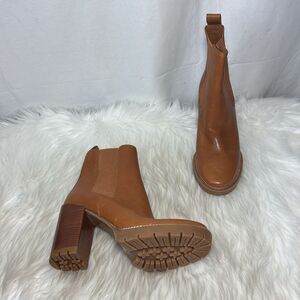 Tory Burch Carson NWOT Toasted‎ Caramel Leather Lug Sole Ankle Boots Sz 11